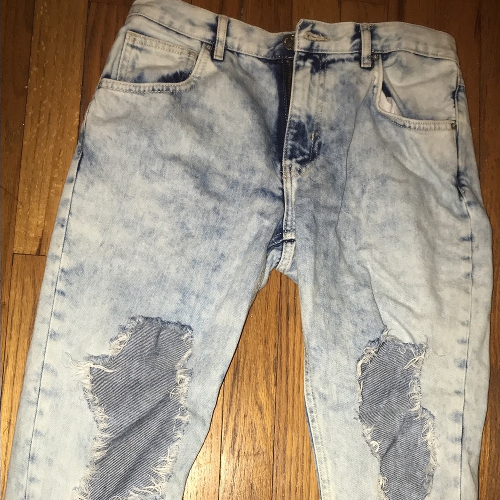 Forever 21 Los Angeles Distressed Jeans